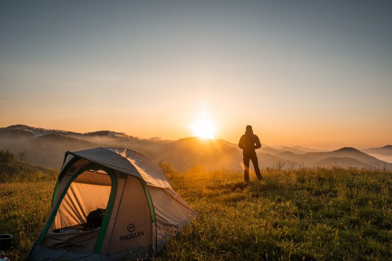 Best Gifts For Camping and Hiking Enthusiasts