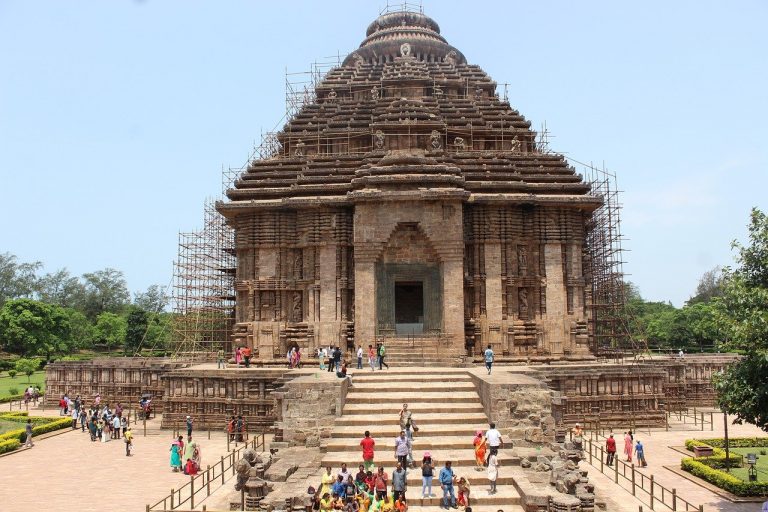 Orissa Tour into the Temple Cities of India