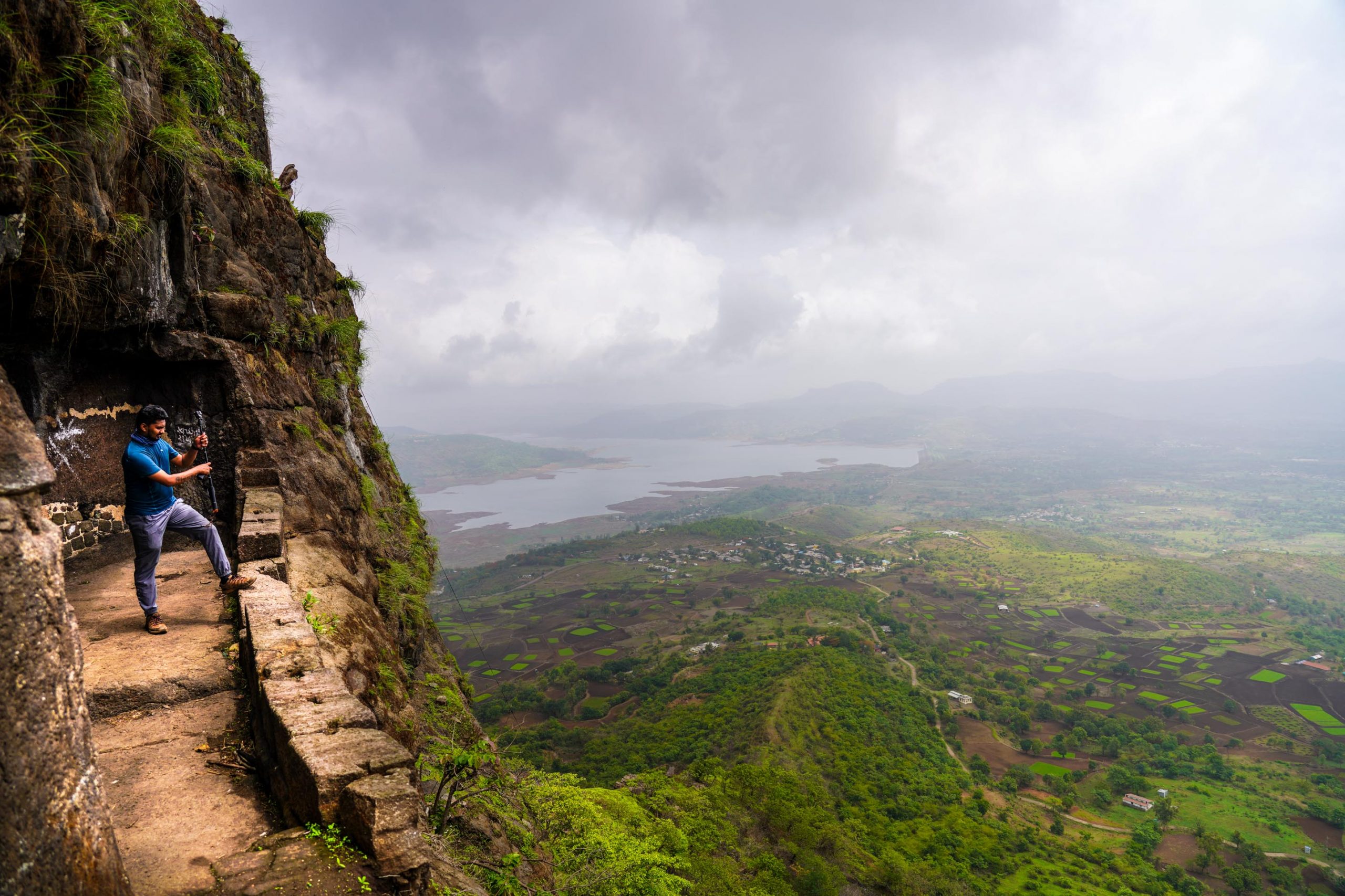 tikona fort trek height