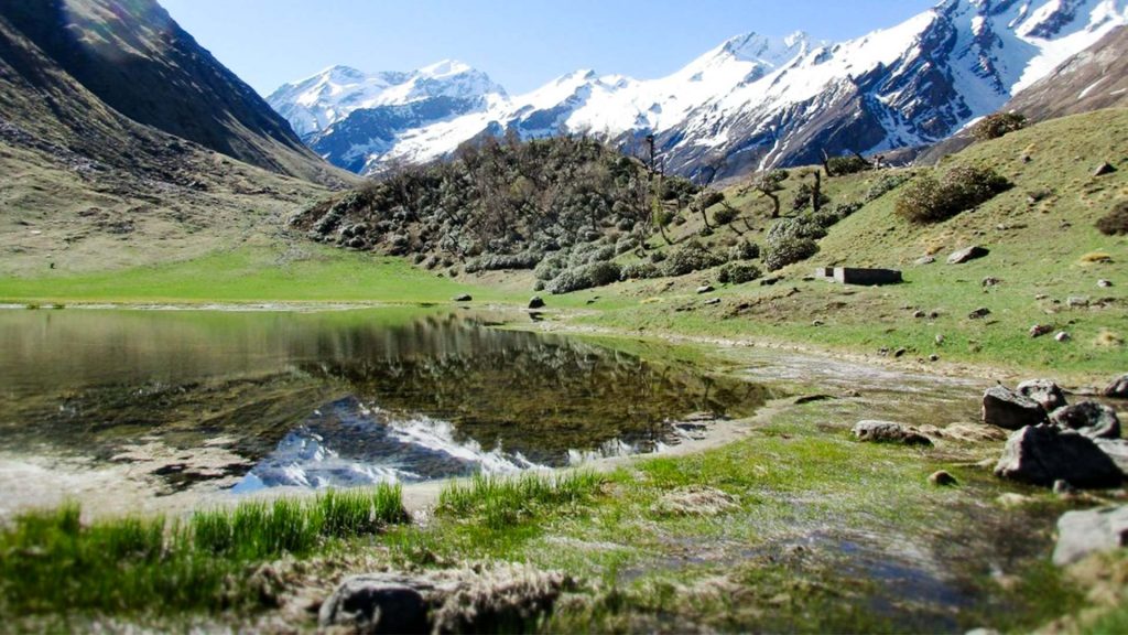 Ruinsara Tal Trek