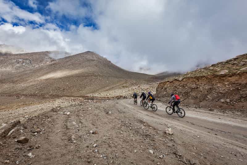 cycling in ladakh