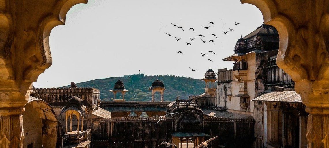 Camping in Jaisalmer: Escape to the Golden City