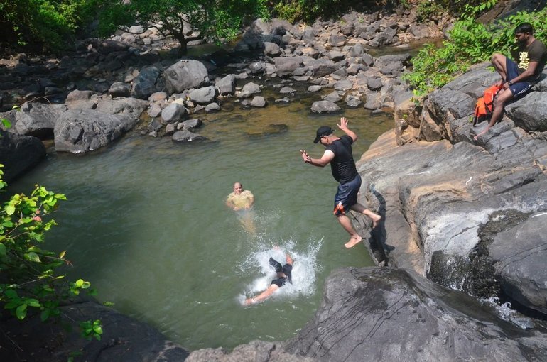 Chinchoti Waterfalls Trek