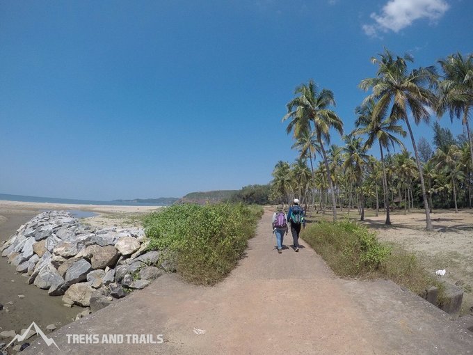 Kumta Gokarna Beach Trek Image