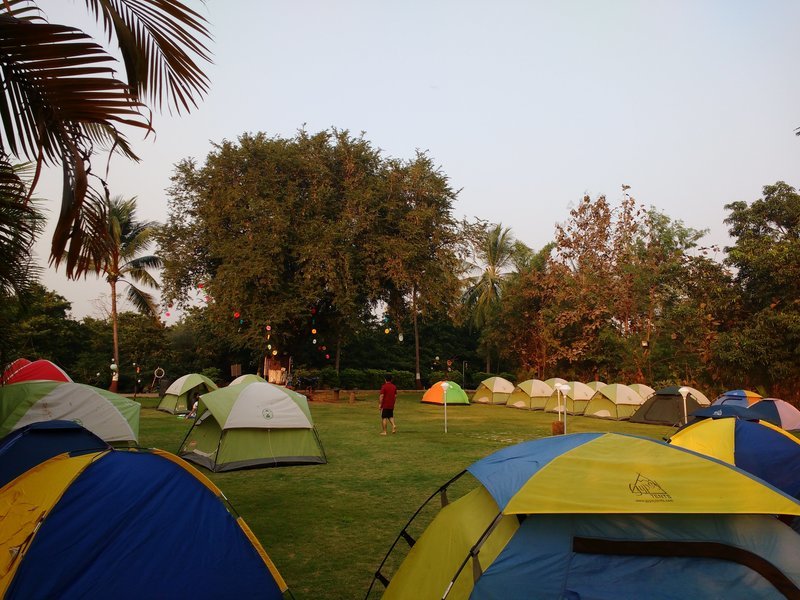 Dahanu Camping