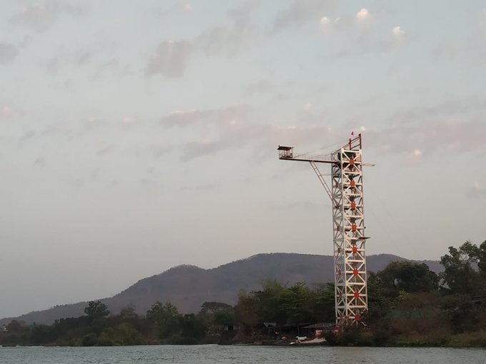 Bungee Jumping 