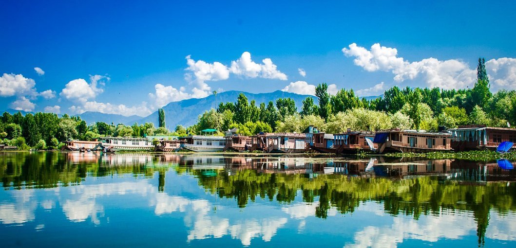 Kashmir Tour (7 Days – 6 Nights) | Rs. 29,999/- - Tour