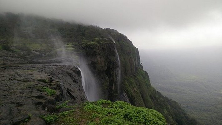Reverse Waterfalls Near Mumbai and Pune
