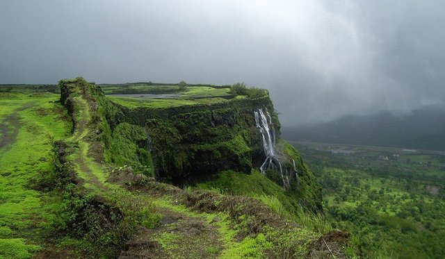 Hill stations near Mumbai - Collection